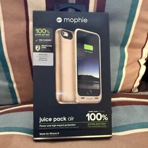 *YEAR END HOLIDAY SALE* 
Mophie Juice Pack Air for iPhone 6 - Elegant Gold